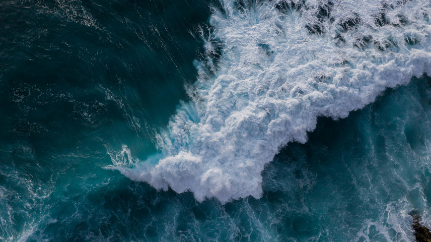 Tsunamis: qué altura pueden alcanzar las olas como las generadas por el terremoto en Rusia