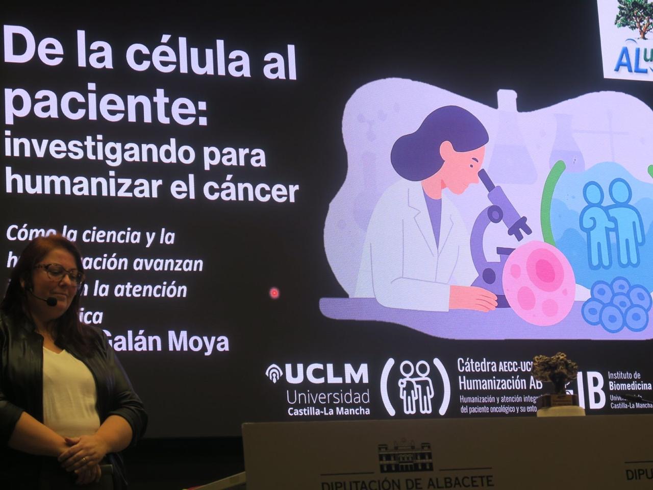 Eva Galán. Charla: de la célula al paciente